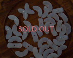 画像1: チェコガラスビーズ/エンジェルウィング/ホワイトオパール/約13×5mm(10個)