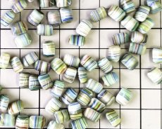 画像2: ヴィンテージ/ドイツ/ガラスストーン/マルチストライプ/約8×6mm(2個) (2)