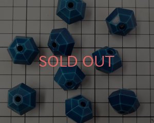 画像2: ヴィンテージ/ドイツ/プラスチック/大きな多面体/ブルーグリーン(1個)