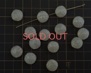 画像2: ヴィンテージ/ドイツ/ルーサイト/バロックコイン/シルキーホワイト(2個)
