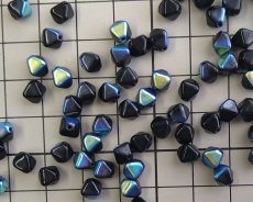 画像2: チェコガラスビーズ/バイコン/ジェットブラックオーロラ/6mm(10個) (2)