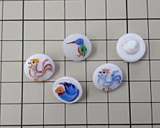 画像2: ヴィンテージ/チェコ/ガラスボタン/ブルーバード/約14mm(1個） (2)
