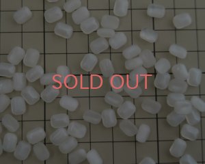 画像2: ヴィンテージ/ドイツ/ガラス/ホワイトムーン/オクタゴン/8×6mm（2個）