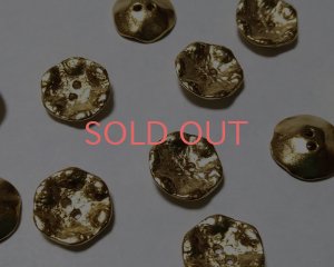 画像1: デッドストック/メタルボタン/テクスチャードフラワー/約17mm(1個）