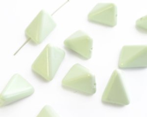 画像1: ヴィンテージ/ドイツ/プラスチック/トライアングル/ペールグリーン(1個)