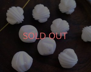 画像1: ヴィンテージ/ドイツ/プラスチック/カットホワイト(2個)