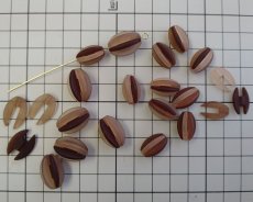画像2: ns100/ヴィンテージ/ドイツ/プラスチック/パズルビーズ/ブラウン系（10個） (2)