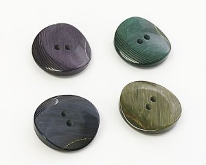 画像1: デッドストック/日本/プラスチックボタン/カーブラウンド/20mm(1個)