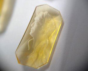 画像3: ns220/ヴィンテージ/ドイツ/ガラスストーンインタリオ/オクタゴン/トパーズ/約20×10mm(1個)