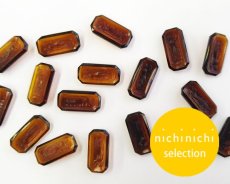 画像1: ns219/ヴィンテージ/ドイツ/ガラスストーンレリーフ/オクタゴン/ブラウン/約16×8mm(1個) (1)