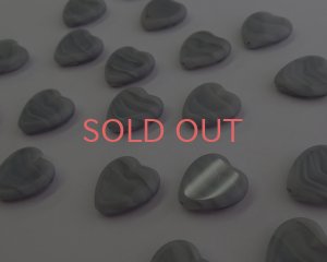 画像2: チェコガラスビーズ/テーブルカットハート/シルキーグレイ（1個）