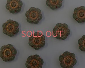 画像1: チェコガラスビーズ/6ペタルフラワー/14mm/マットグリーン×ブロンズ(2個）