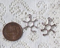 画像2: 化学構造式メタルパーツ/シルバー/グルコース/23×17mm(4個) (2)