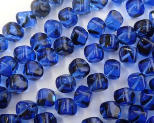 画像1: チェコガラスビーズ/ダイアゴナルキューブ/ブルー×ブラック/8mm(10個)