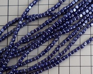 画像2: チェコガラスビーズ/ラスターオペークネイビー/キューブ/4mm(45個)
