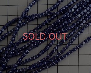 画像2: チェコガラスビーズ/ラスターオペークネイビー/キューブ/4mm(45個)
