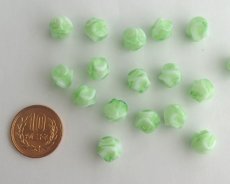 画像2: チェコガラスビーズ/ピンチラウンド/グリーンストライプ/約11mm(4個) (2)
