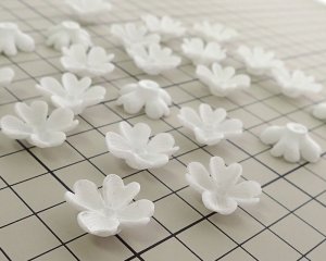 画像3: ヴィンテージ/ドイツ/プラスチックパーツ/ハナミズキ（1個）