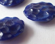 画像5: プラスチックビーズ/バンピーコイン/ネイビー/約23mm(2個) (5)