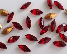画像1: ヴィンテージ/チェコ/シャムルビー/15×7mm(2個) (1)