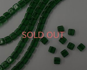 画像1: チェコガラスビーズ/2ホールタイル/エメラルド(10個）