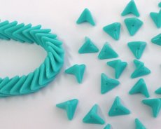 画像1: ヴィンテージ/ドイツ/プラスチック/ツイストトライアングル（2個） (1)