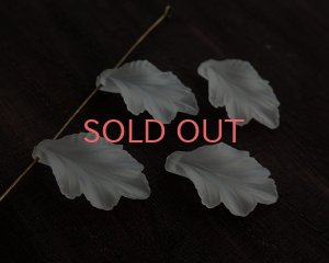 画像1: ヴィンテージ/ドイツ/ルーサイト/ライトピンクロストリーフペンダント（1個）