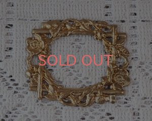 画像1: ブラススタンピング/ラージフローラルリース（1個）
