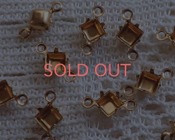 画像1: 4mmスクエア用/ブラスセッティング/クローズドバック/2リング(1個) (1)