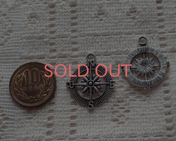 画像2: /メタルチャーム/羅針盤/銀古美(8個) (2)