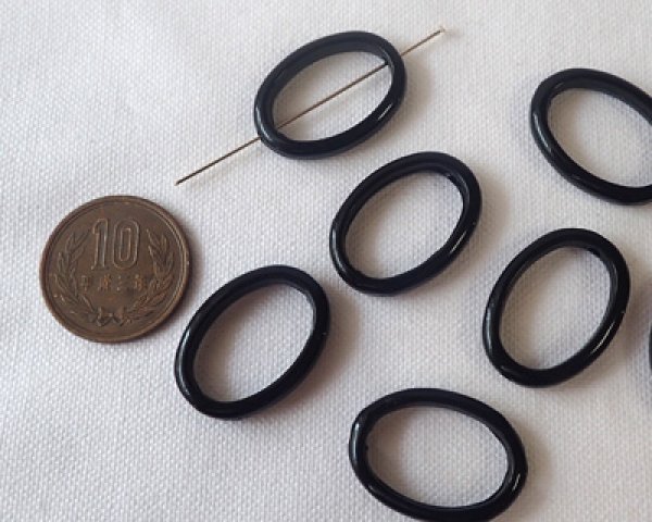 画像2: プラスチックビーズ/ブラックオーバルリング(4個) (2)