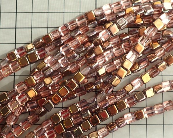 画像2: チェコガラスビーズ/ミニフラットスクエア/アポロゴールド(10個) (2)