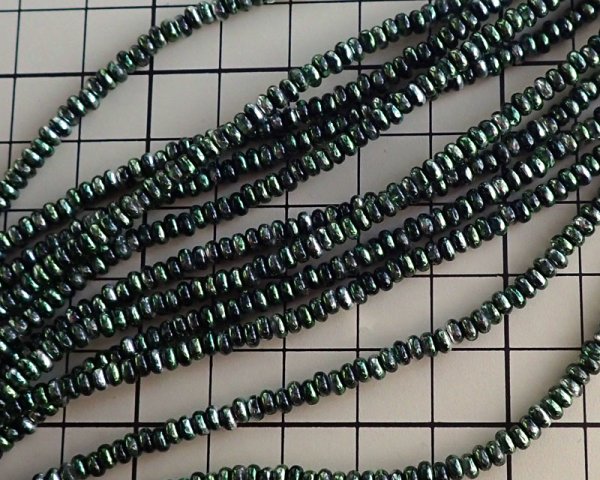 画像2: チェコガラスビーズ/ミニロンデル/ミラーグリーン(45個) (2)
