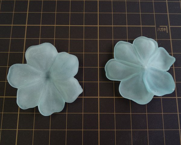 画像2: ヴィンテージ/ドイツ/ルーサイト/ラージフラワー/フロストブルー(1個) (2)