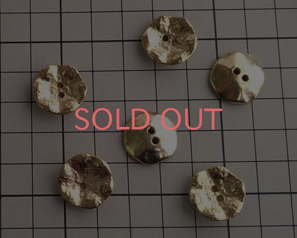 画像2: デッドストック/メタルボタン/テクスチャードフラワー/約17mm(1個） (2)