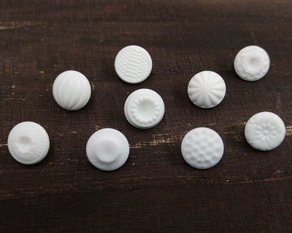画像2: ヴィンテージ/日本/ガラスボタン/ホワイト/サークル/約10mm(1個) (2)