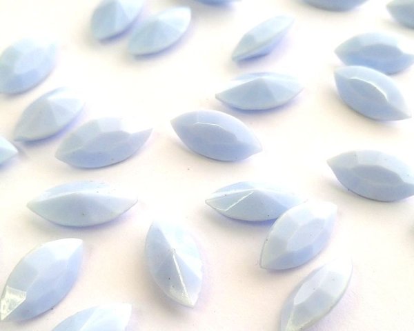 画像2: ヴィンテージ/ドイツ/ガラス/ナベット/ライトブルーマーブル/15×7mm(2個) (2)