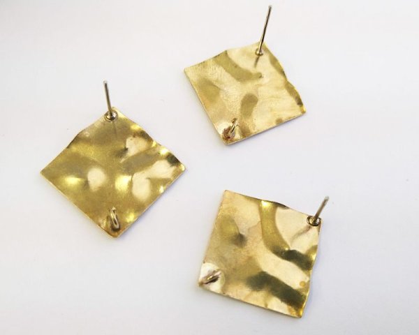 画像4: メッキなし真鍮/ステンレスポストピアス/ウエーブスクエア(1ペア) (4)