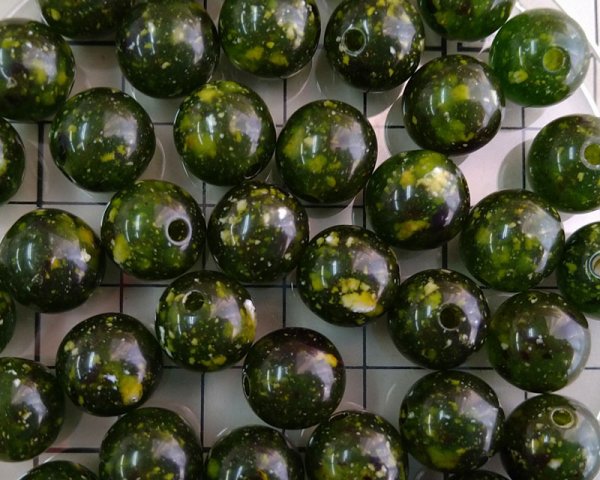 画像2: ヴィンテージ/ドイツ/ルーサイト/モスグリーンモザイク約12mm(1個) (2)