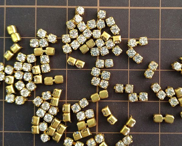 画像2: ヴィンテージ/プリセットパーツ/クリスタル(2連4爪)(4個入) (2)