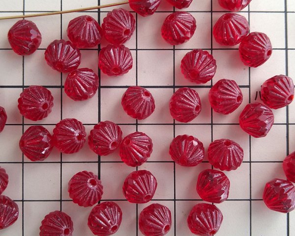 画像2: チェコガラスビーズ/フルーテッドバイコン/約9mm/シャムルビー(6個) (2)