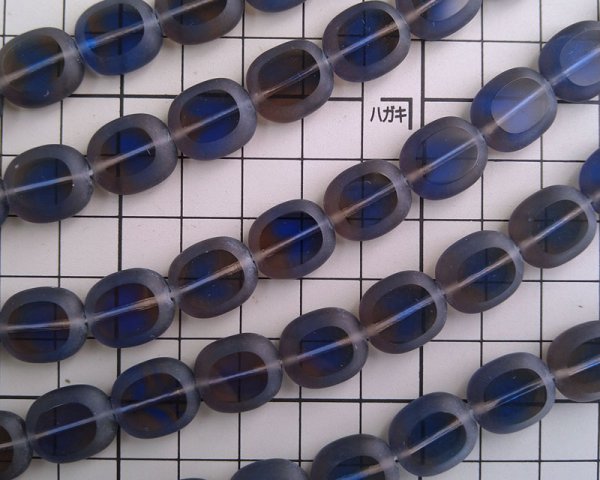 画像2: チェコガラスビーズ/ウィンドウオーバル/ブラックダイヤモンド×モンタナ(2個) (2)