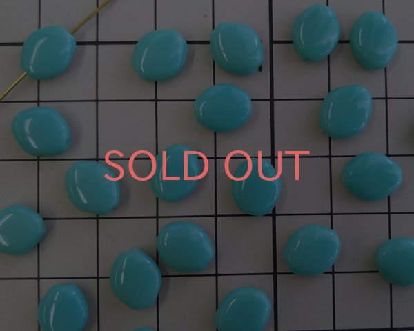 画像2: チェコガラスビーズ/フラットオーバル/オペークターコイズ/約10×8mm(4個) (2)