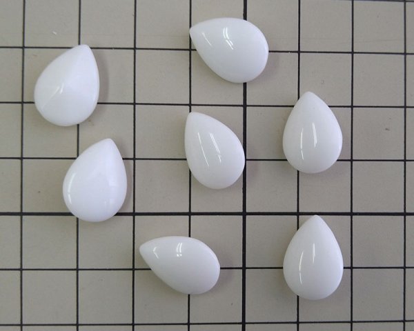 画像2: ヴィンテージ/ドイツ/オペークホワイト/15×11mm(1個) (2)