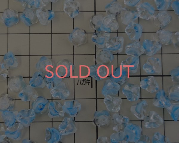 画像3: チェコガラスビーズ/ベルフラワー/クリア×ブルーホワイト(10個) (3)