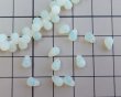 画像2: チェコガラスビーズ/ドロップ/イエローオパールミックス/約4×6mm(24個) (2)