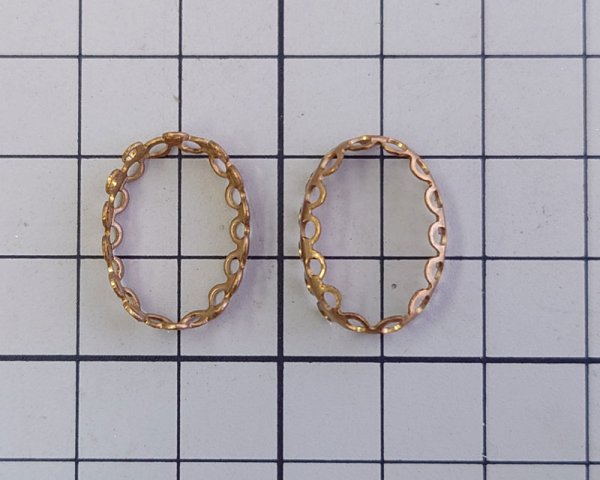 画像2: ヴィンテージ/18×13mm用/ブラスセッティング/レース(1個) (2)