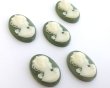 画像2: ns345/ヴィンテージ/プラスチックカメオ/レディ（リボン&フラワー）/ミルキーモスグリーン/約25×18mm/(1個) (2)