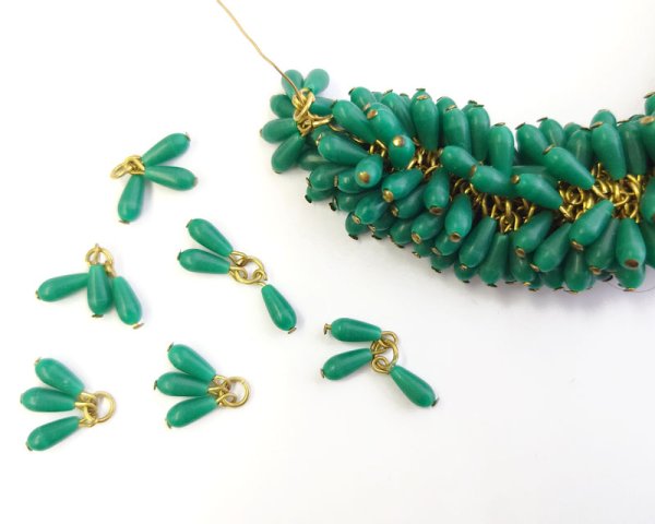 画像1: ヴィンテージ/日本/プラスチック/グリーンドロップチャーム(2組) (1)