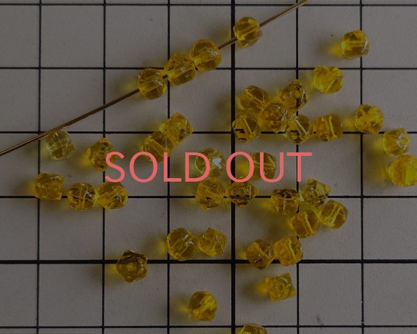 画像2: ヴィンテージ/チェコ/イングリッシュカット/イエロー/約4mm(10個） (2)